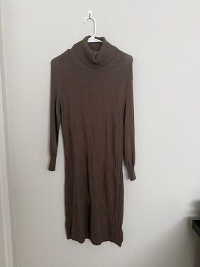 Slim Fit Brown Turtleneck Long Sleeve Dress